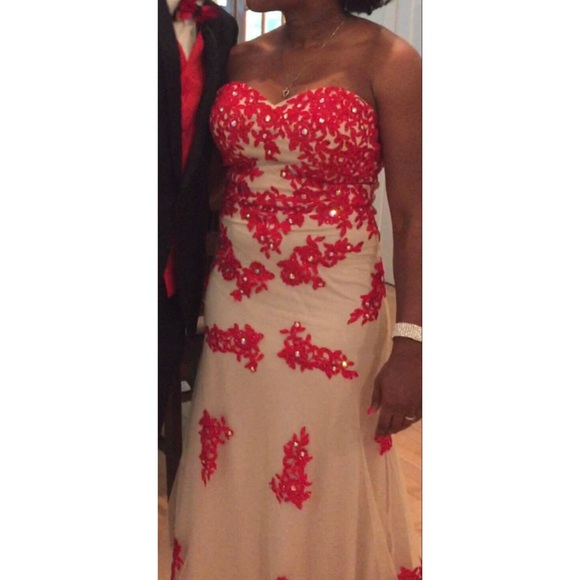 Prom Dress - Picture 2 of 3